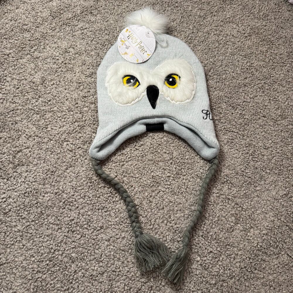 NWT Harry Potter Hedwig Tassel Gray Beanie Warner Bros